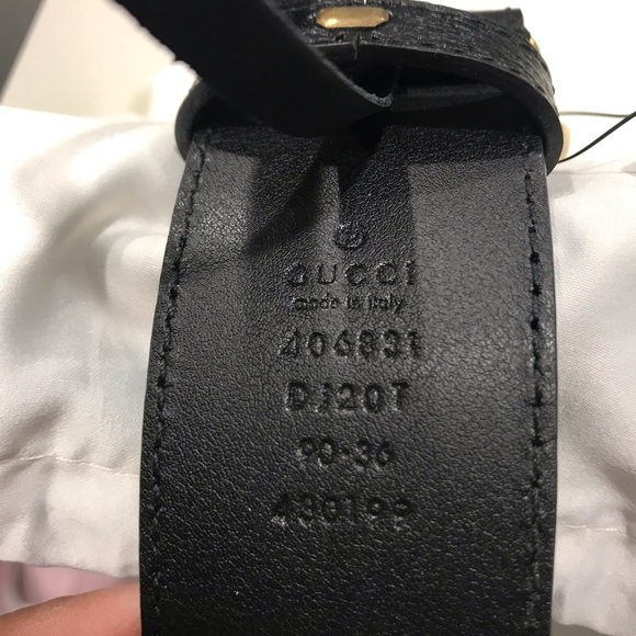Like new Gucci blk belt with gold hardware - Picture 3 of 4